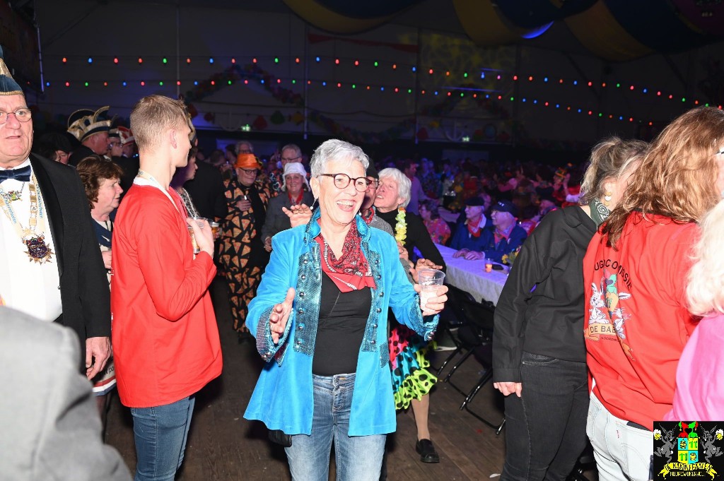 ../Images/Senioren carnaval 2024 469.jpg